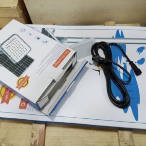 250W Super Bright Solar Street Light With Remote Control - Image 3
